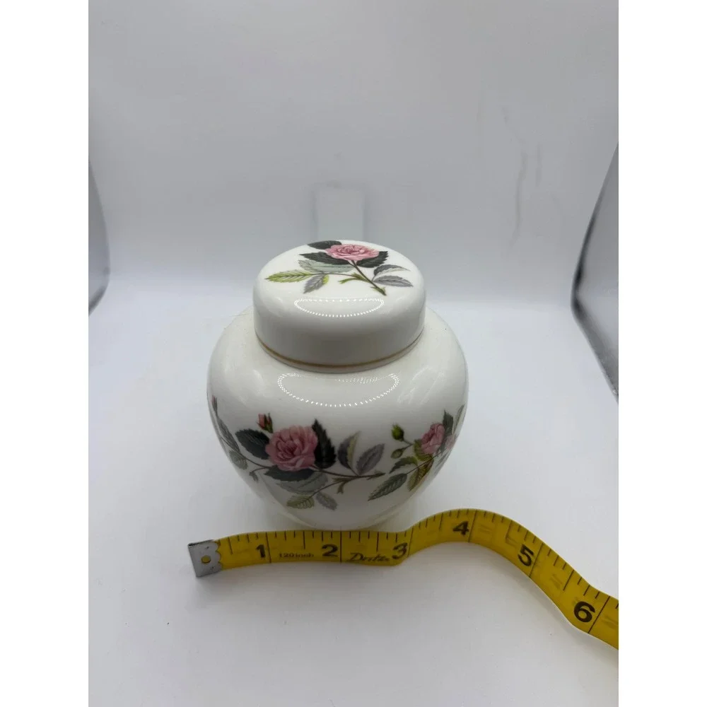 Wedgwood Kutani Crane Ginger Jar Pink Rose Bone China England Floral Vase 4in